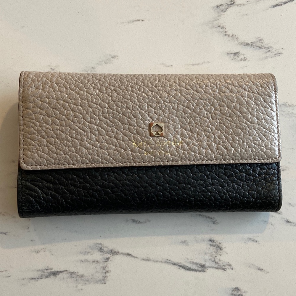 Kate Spade black and tan wallet